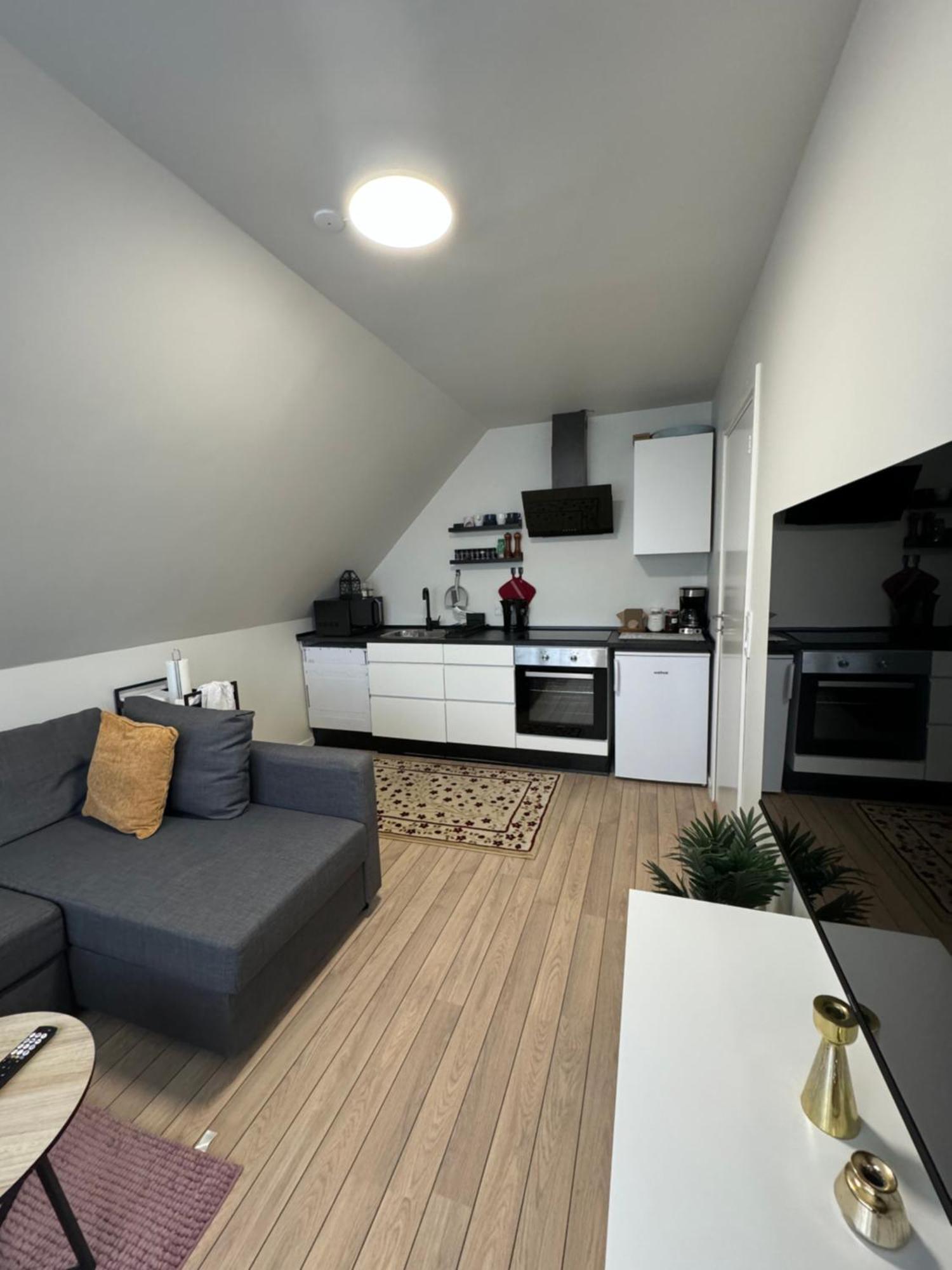 The Nightingale - Top-equipped House In - Free Parking *