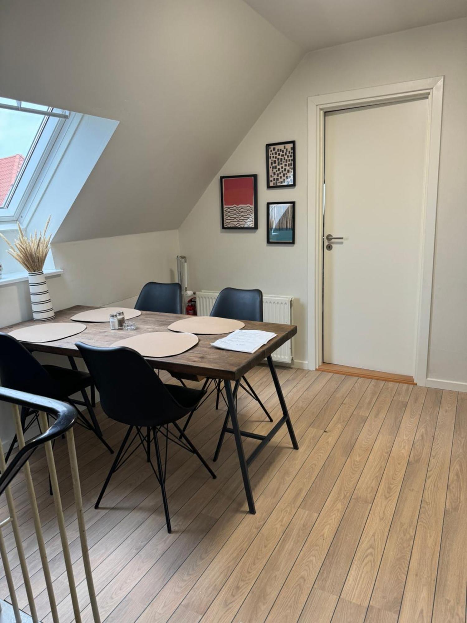 Lejlighed The Nightingale - Top-equipped House In - Free Parking