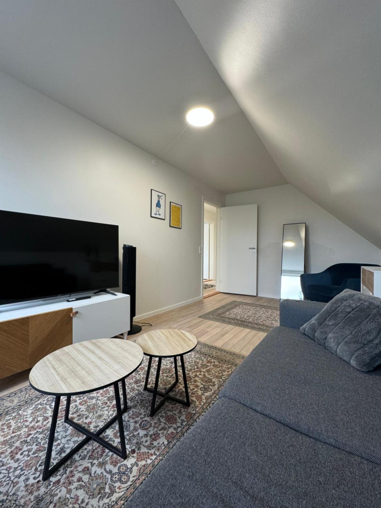 The Nightingale - Top-equipped House In - Free Parking Odense